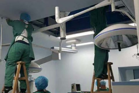 手術(shù)室層流送風(fēng)天花初效、中效、高效過濾器空氣凈化流程